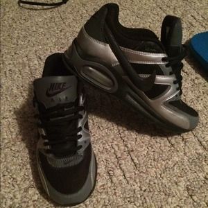 BRAND NEW Nike Tennis shoes