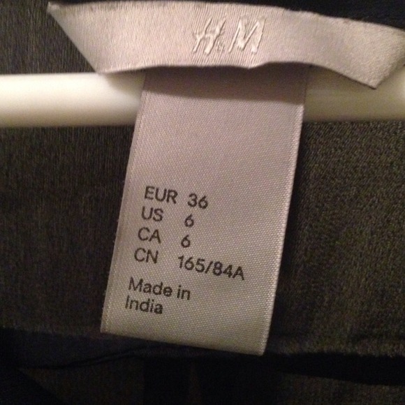 H&M blouse - Picture 2 of 3