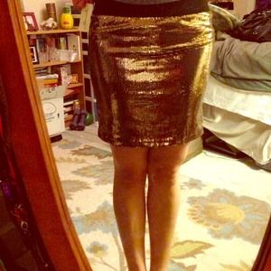 Skirt gold