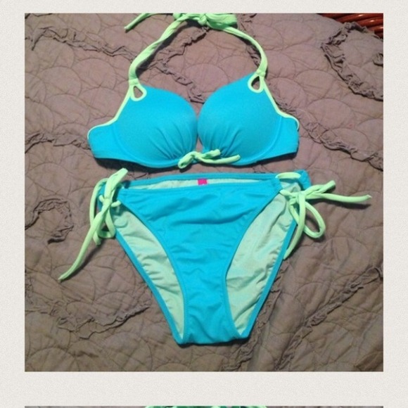 Push-Up Bikini Top. TOP ONLY.