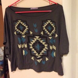 Graphic Slouchy Semi Crop Top