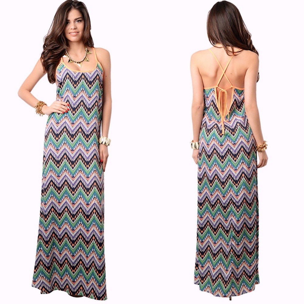 Zigzag Spaghetti Strap Maxi Dress✨ - Picture 1 of 5
