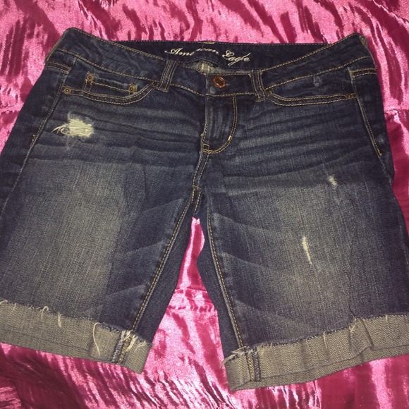 AE capris