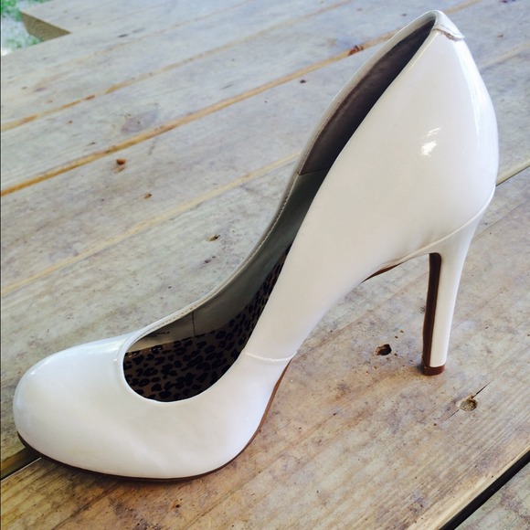 Jessica Simpson Calie Pump