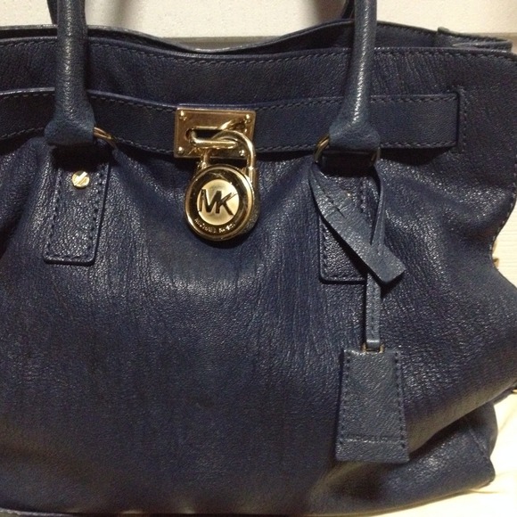 Michael Kors Large Hamilton Tote - Navy & Gold - Picture 4 of 4