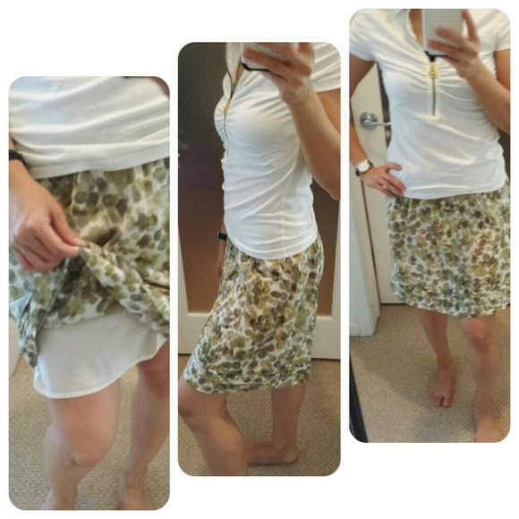 🌼CLEARANCE🎈$13✂️🌻Ann Taylor Loft  skirt - Picture 2 of 3