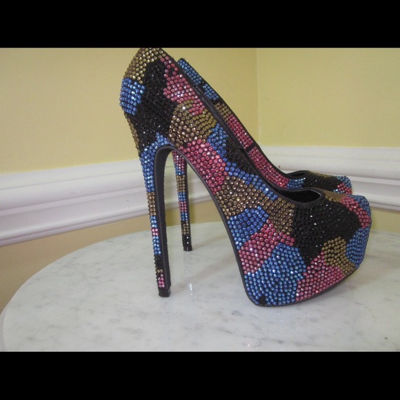 Dyvinal Rhinestone Camoflage Crystal Platforms