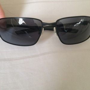 Reduced price!! MENS Oakley sunglasses
