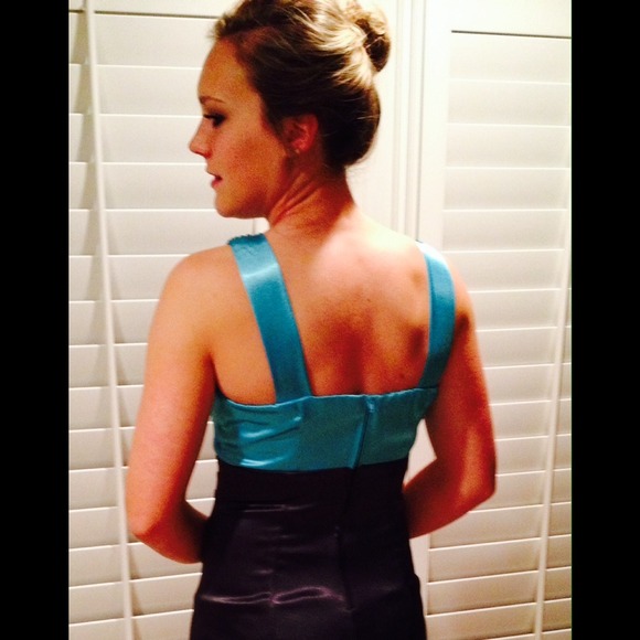 Fancy dress! 💙 - Picture 2 of 2