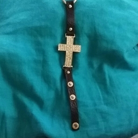 Side way cross bracelet