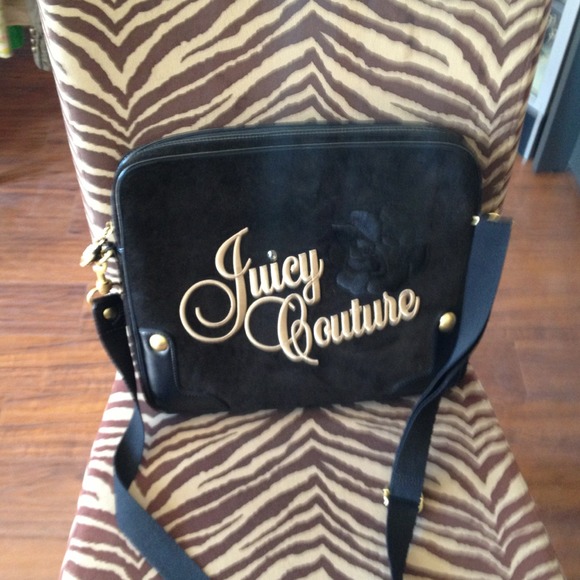 Juicy Couture Handbags - ⬇Reduced Juicy couture laptop computer case bag⬇️
