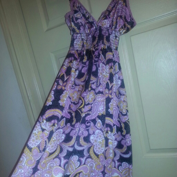 Dress - Picture 2 of 3