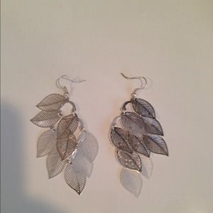 Silver leaf stop earrings