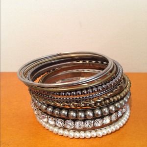 Set of bangles