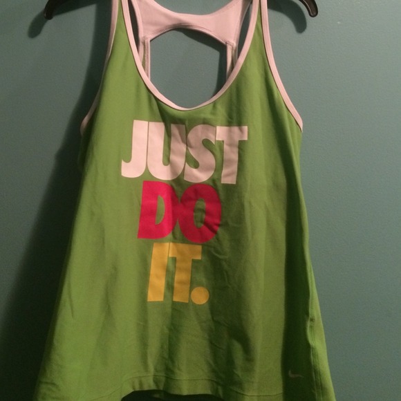 Nike work out top