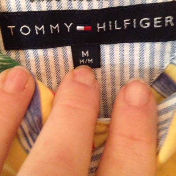 Tommy Hilfiger button up  - size M - Picture 2 of 2
