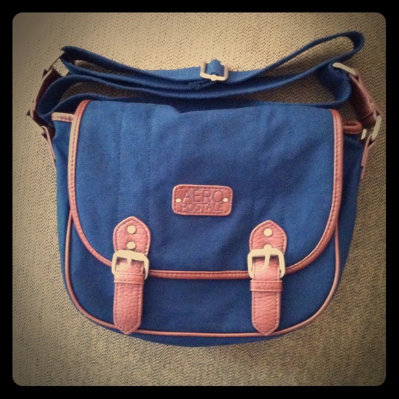 Aeropostale Canvas Messenger Bag