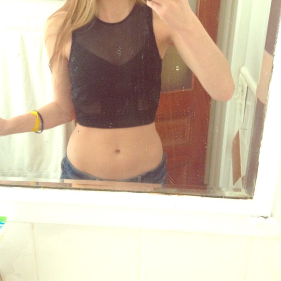black crop top