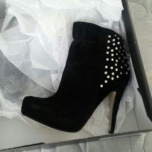 Just fab ankle boots