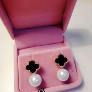 Clover Earrings