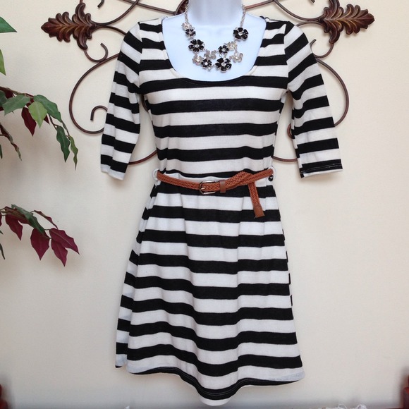 🚫sold🚫Scoop neck Charlotte Russe striped dress