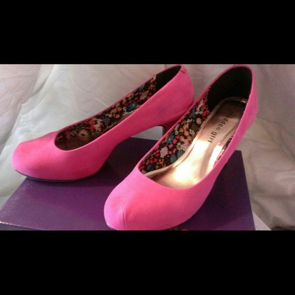 Pretty In PINK! - Picture 2 of 3