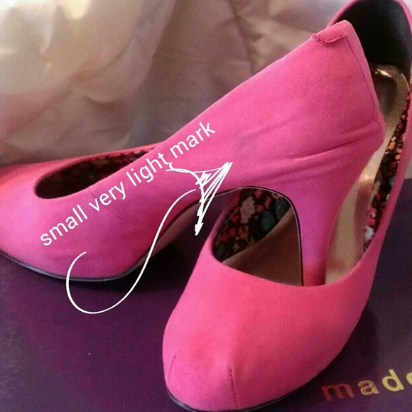 Pretty In PINK! - Picture 3 of 3