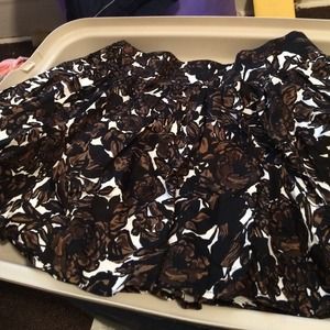 Circle skirt with pockets