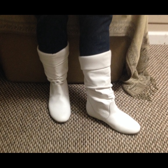 SOLD /  BUNDLED FOR MEL200700 with fading jeans. - Picture 2 of 4