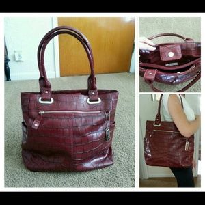 *REDUCED* Nine West Purse