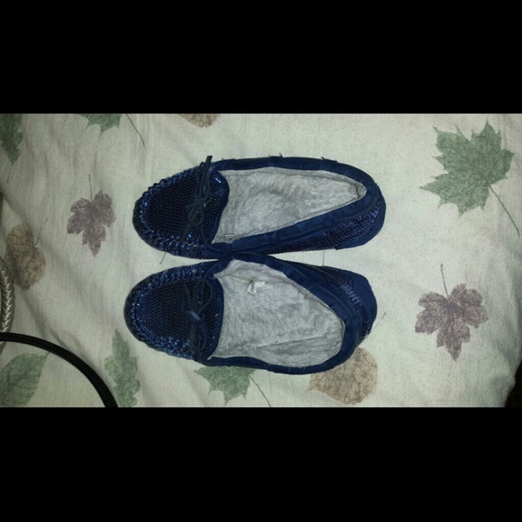 Shoes - Picture 2 of 2