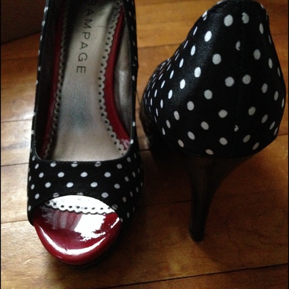 ⚡️ Sale - Satin Polka Dot Heels - Picture 4 of 4