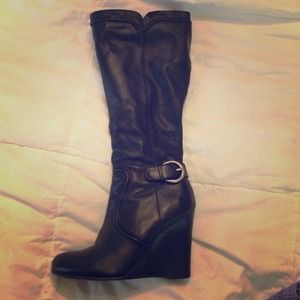 ADORABLE 👢 Audrey Brooke leather wedge boot!