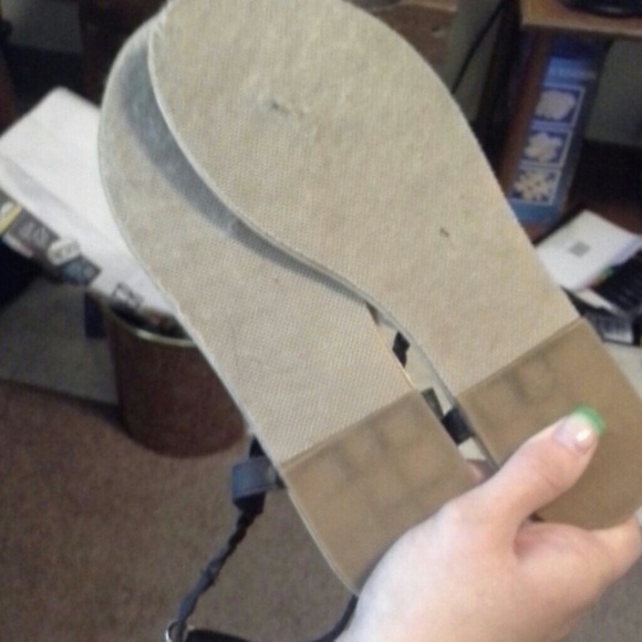 Sandals - Picture 3 of 3