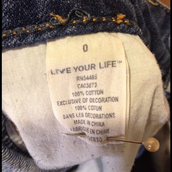 Shorts - Picture 3 of 3