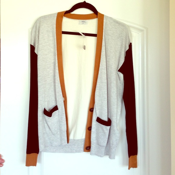 Four Toned Preppy Cardigan - Wallace