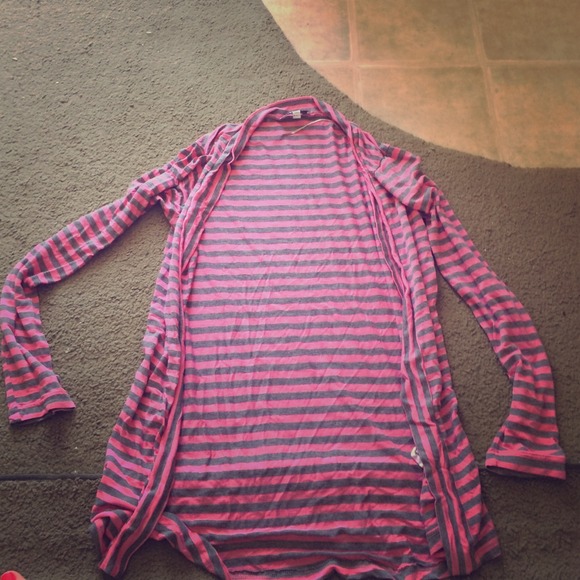 Sweater - Picture 1 of 3