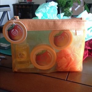 Body ship gift bag