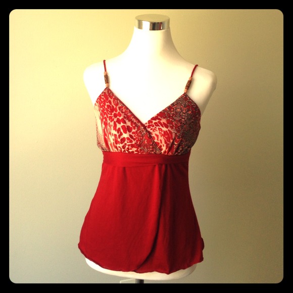 Maurice's top