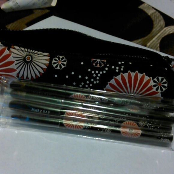 Mary Kay Color Burst Eye Brush Set