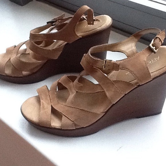 Aerosoles Wedges - Picture 2 of 3