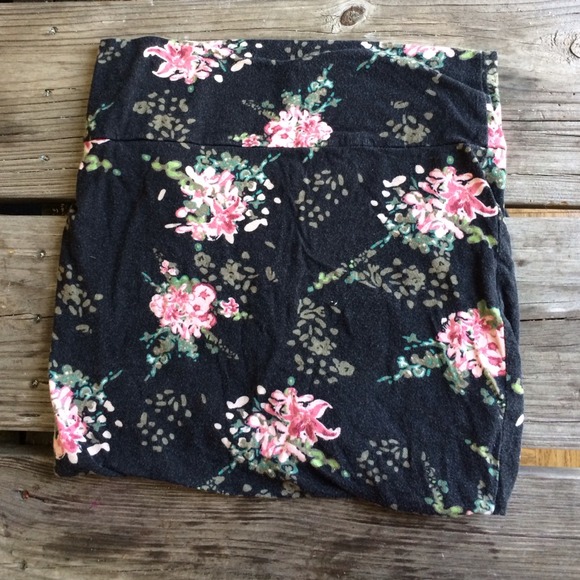 Floral Body Con Skirt