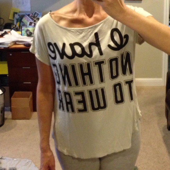 🚫Sold In Bundle🚫I Have Nothing To Wear Print Top - Picture 4 of 4