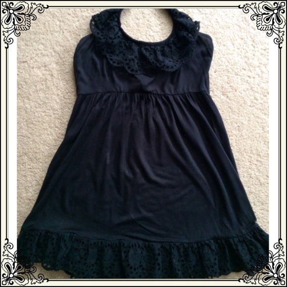 ARDEN B eyelet halter top