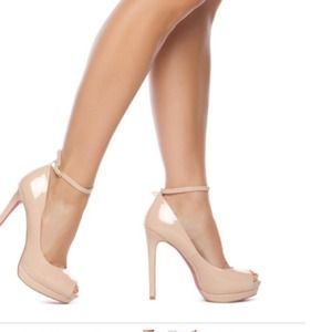 (17.50) if bundled | Beige Pink Bottom Heels 👑👠