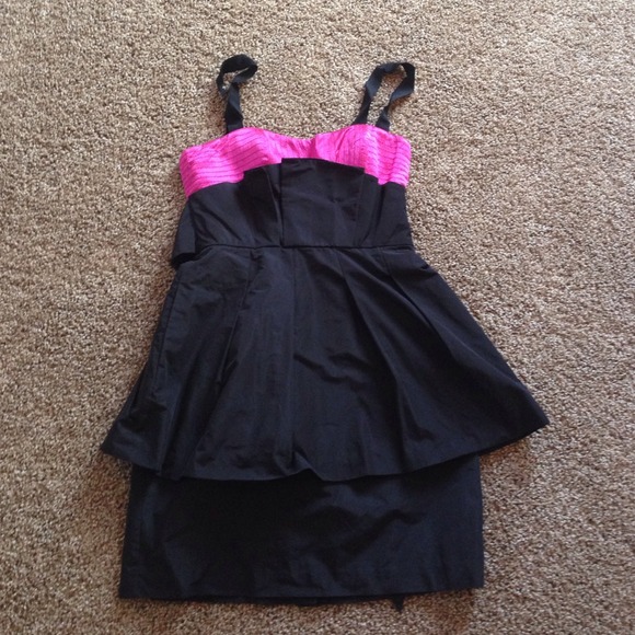 NWOT BCBG Max Azria Black and Pink Tafetta Dress