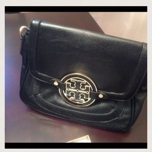 Black handbag/crossbody