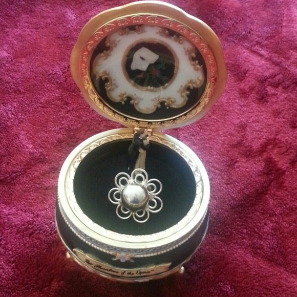 SALE! Flower ring! - Picture 1 of 4