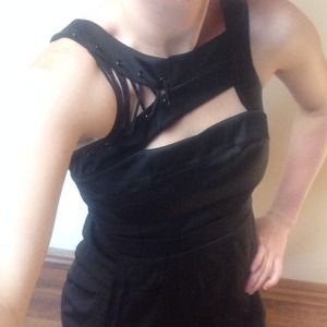 NWT BCBG Maxazria Black Dress. Size 4