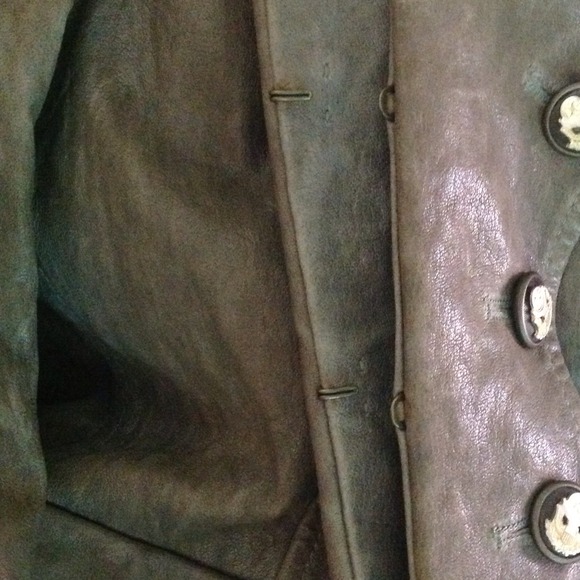Leather jacket - Picture 4 of 4